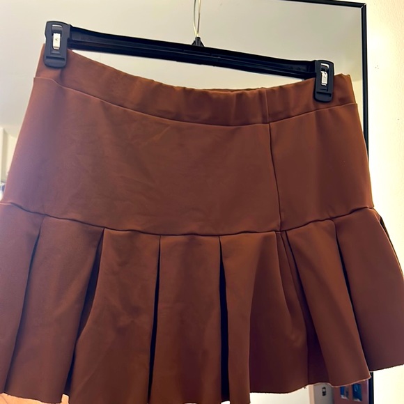 Skort - Picture 2 of 7